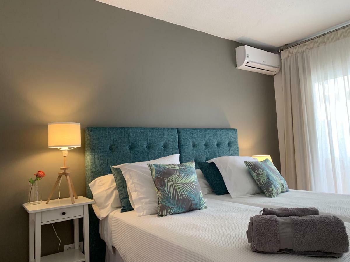 Nuevo Y Lujoso Apartamento En Marbella Centro A Pie De Playa 625 Exteriör bild