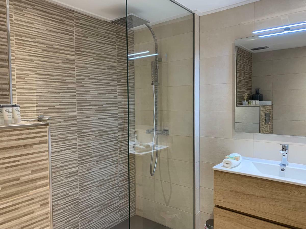 Nuevo Y Lujoso Apartamento En Marbella Centro A Pie De Playa 625 Exteriör bild