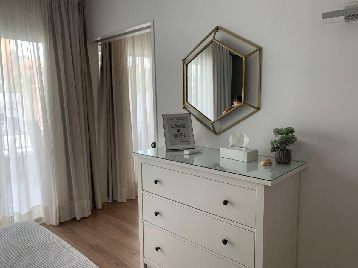 Nuevo Y Lujoso Apartamento En Marbella Centro A Pie De Playa 625 Exteriör bild