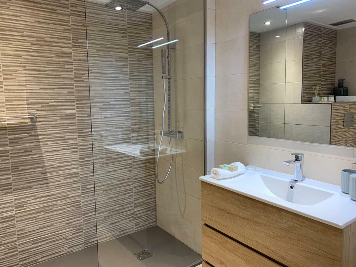 Nuevo Y Lujoso Apartamento En Marbella Centro A Pie De Playa 625 Exteriör bild